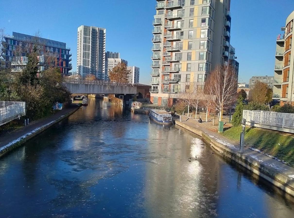 Lovely Luxury 1-Bed Apartment In Wembley Λονδίνο Εξωτερικό φωτογραφία